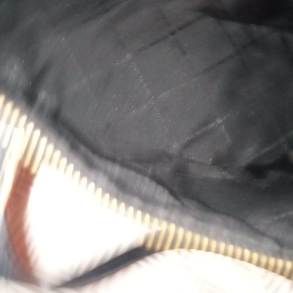 Black Michael Kors HandBag - Picture 8 of 8